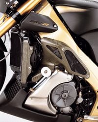 Aprilia Rsv R Tuono Naked Motorcycle Review Road Test Cycle World