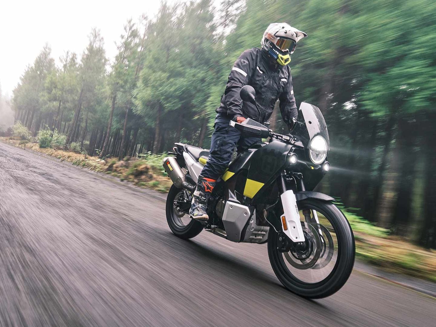 www.cycleworld.com