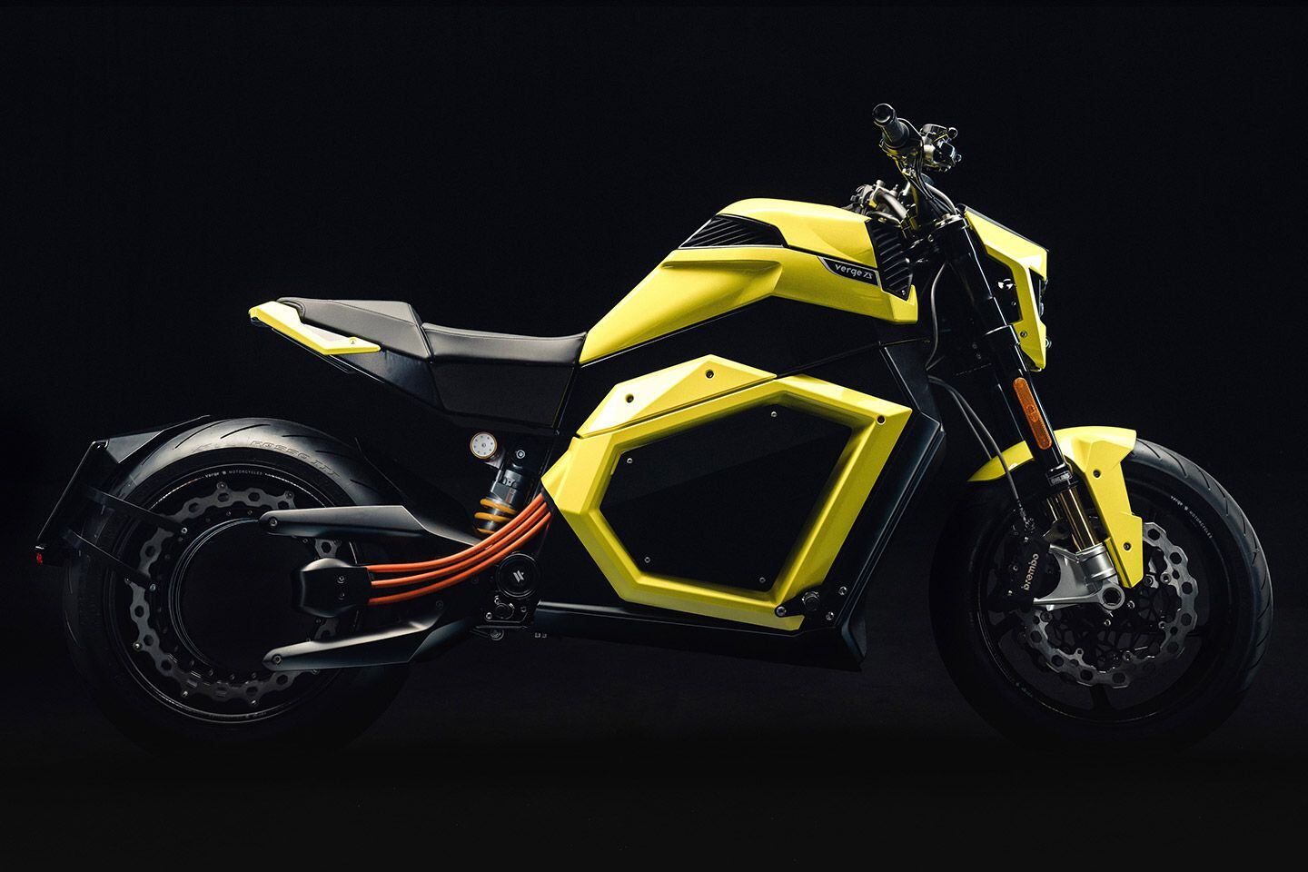 Le Verge TS Pro de milieu de gamme produit 137 chevaux et se vend 29 900 $.