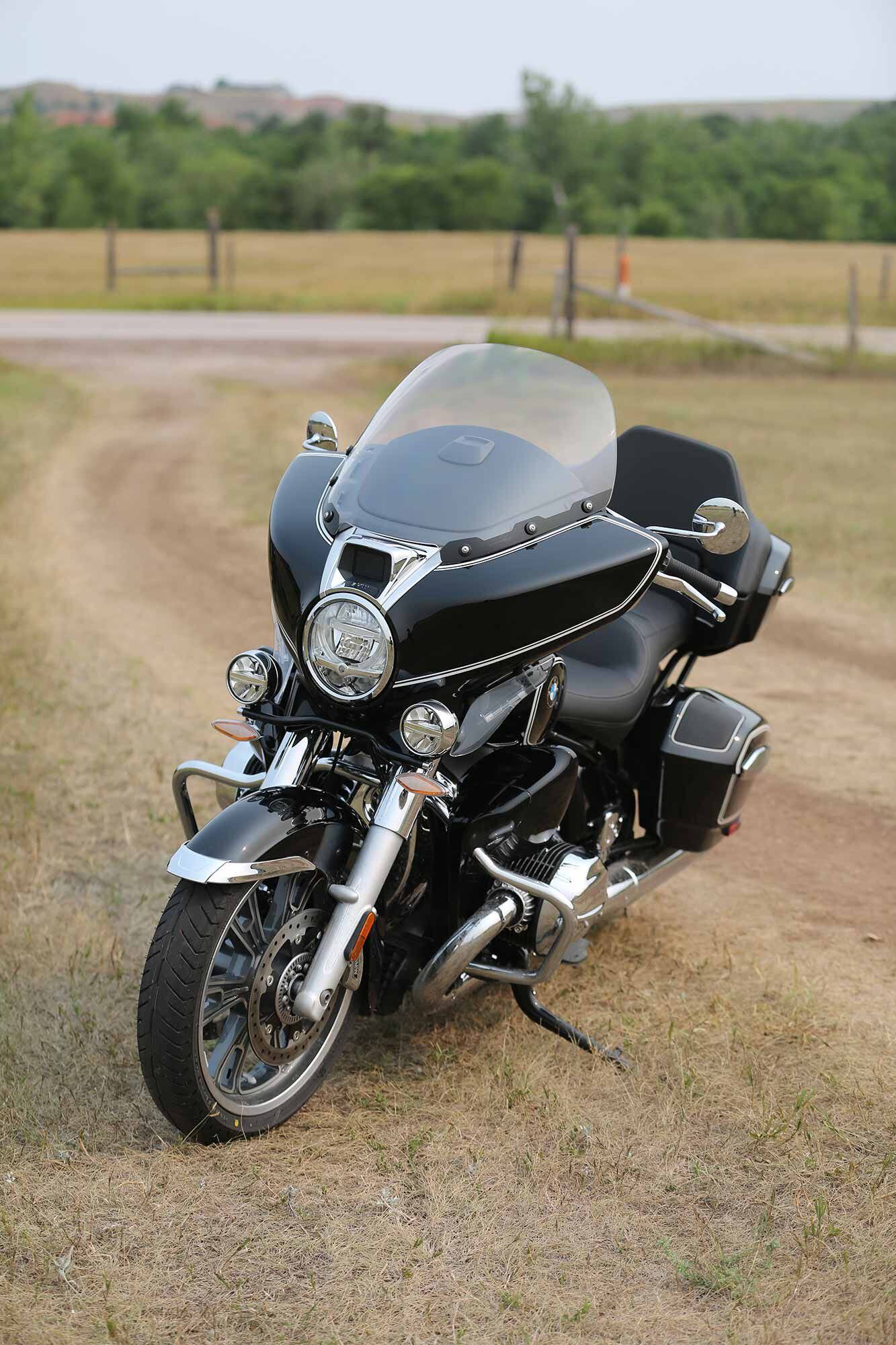 With a claimed wet weight of 942 pounds, the Transcontinental is among the heaviest bikes we’ve ever tested.