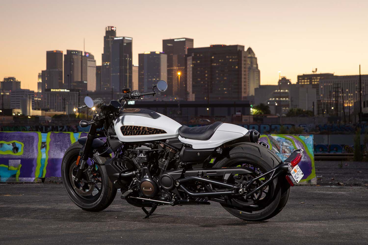 There are three preset ride modes (Rain, Road, and Sport) and two customizable modes that allow riders to change the parameters of engine-braking, power delivery, ABS, and traction control. Traction control can be turned off with a button on the right grip.