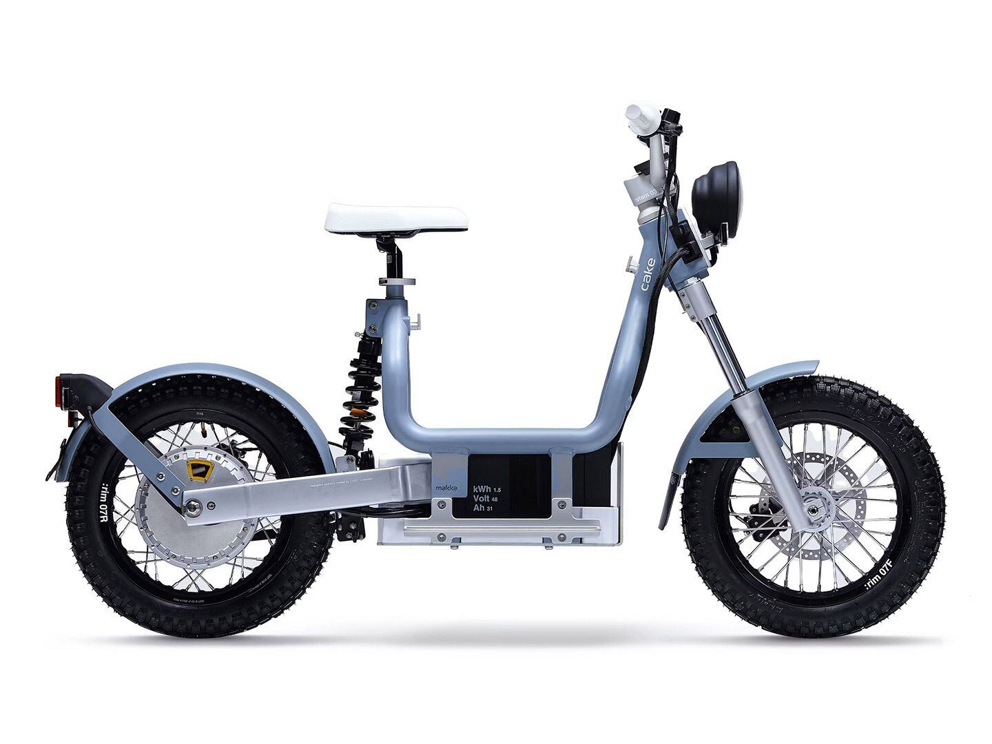 In-town runabout, errand bike and urban scoot, the funky Cake Makka is all about utility.