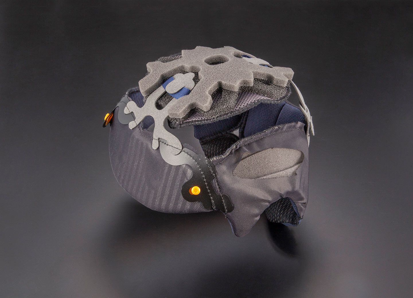 The XD-5’s liner is fully removable for washing and fit adjustments.