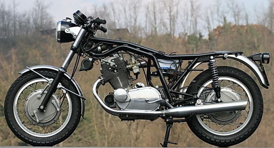 A snapshot into 1970s bike construction. (A 750 SF shown here.) Note the stressed-member construction, one of the reasons Laverdas always look so good: Their engines are out there, front and center.