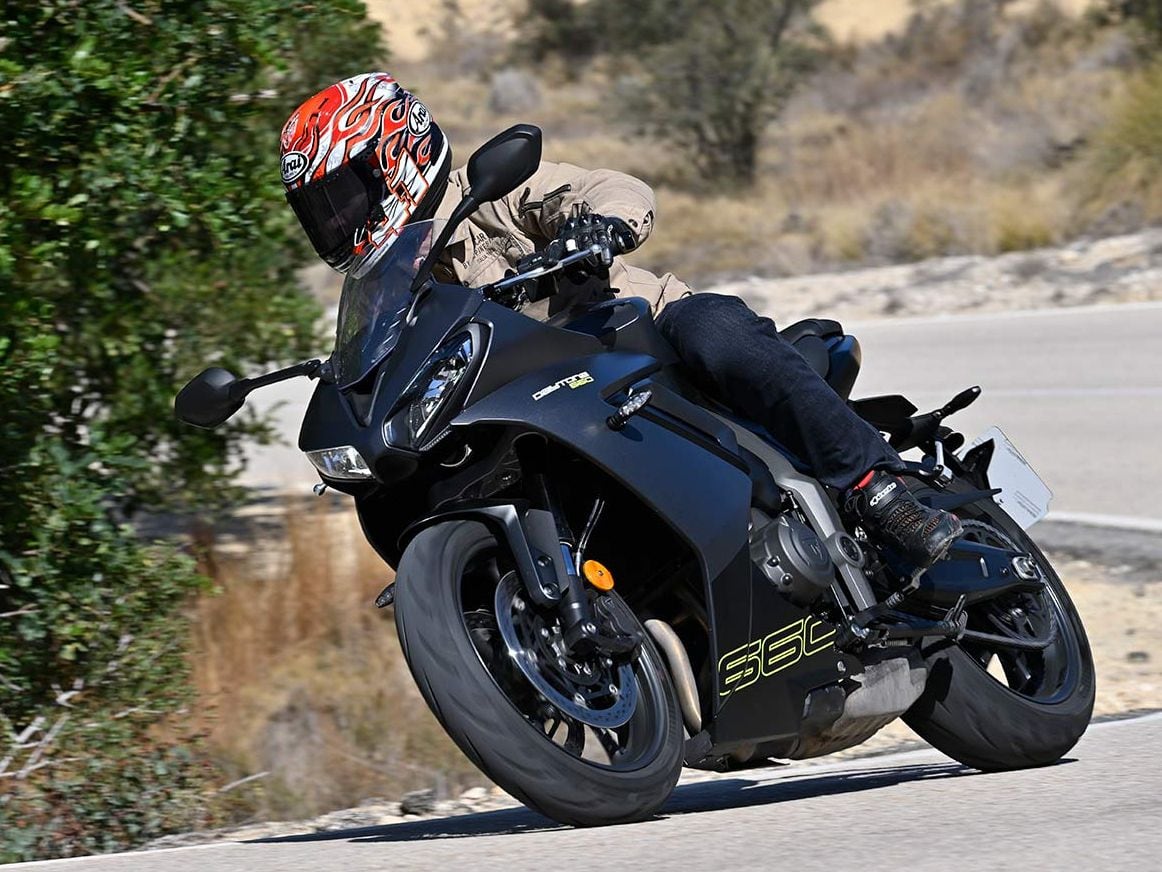 2021 triumph daytona