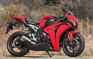 絶版ZCOO TYPE-C CBR1000RR CBR600RR CB1000R 2009 Honda CBR1000RR C-ABS - Riding Impression | Cycle World