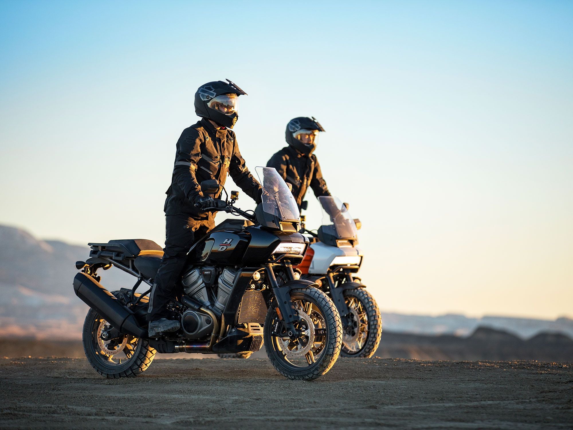 The Pan America 1250 is claimed to tip the scales at 503 pounds, as shipped. Seems Executive Editor Justin Dawes might owe the engineering team a pizza party.