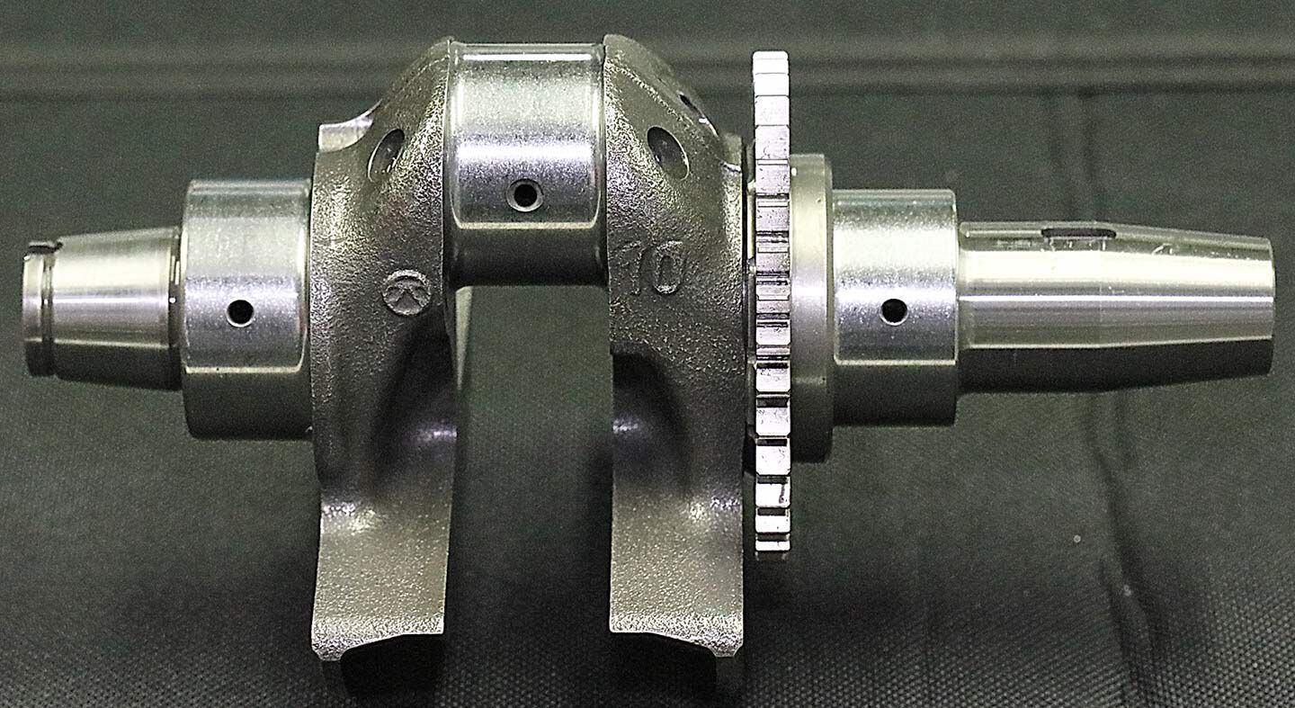 A short and strong crankshaft.