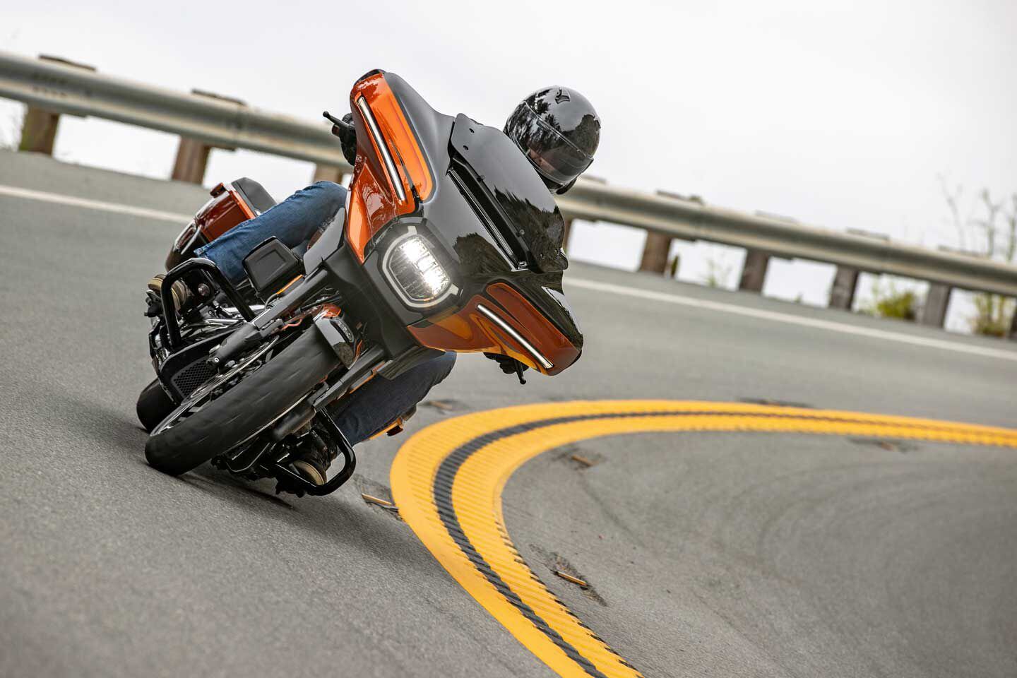 At high speeds, the CVO Street Glide’s fork-mounted batwing fairing affects steering and effort as well as front-end feel, making it less planted and slightly heavier-steering than the Road Glide.