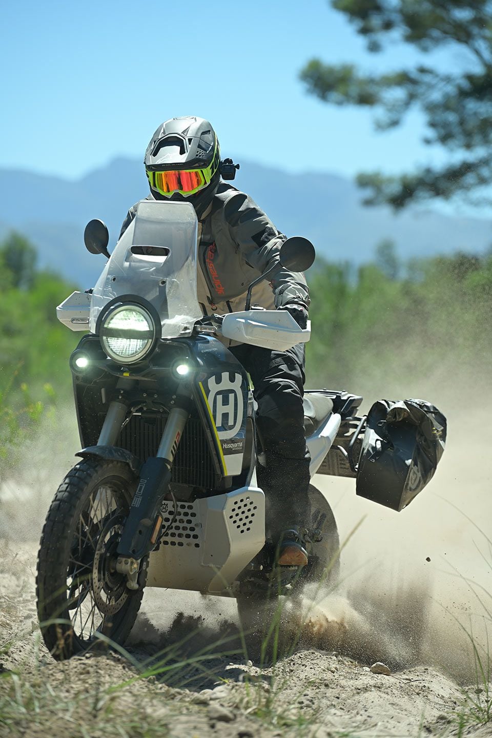 Wrestling the Expedition through the sand. We’d prefer a more aggressive knobby for sand riding.