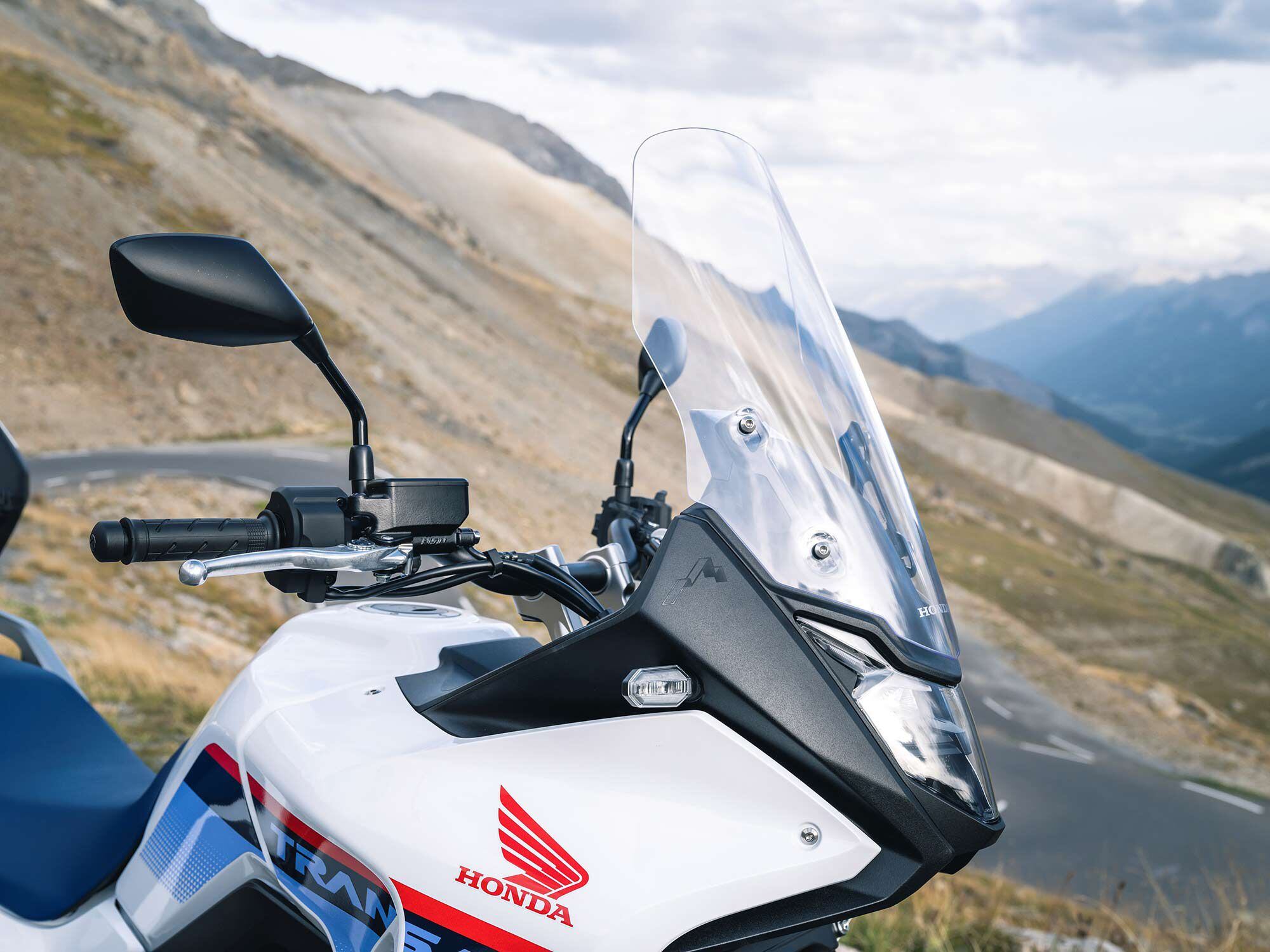 The windscreen is not adjustable, and there aren’t standard hand guards.