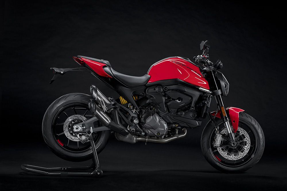 ducati monster plus 937　2021〜　本国仕様シート DUCATI Monster 937 950 日本仕様 ローシート ドゥカティ