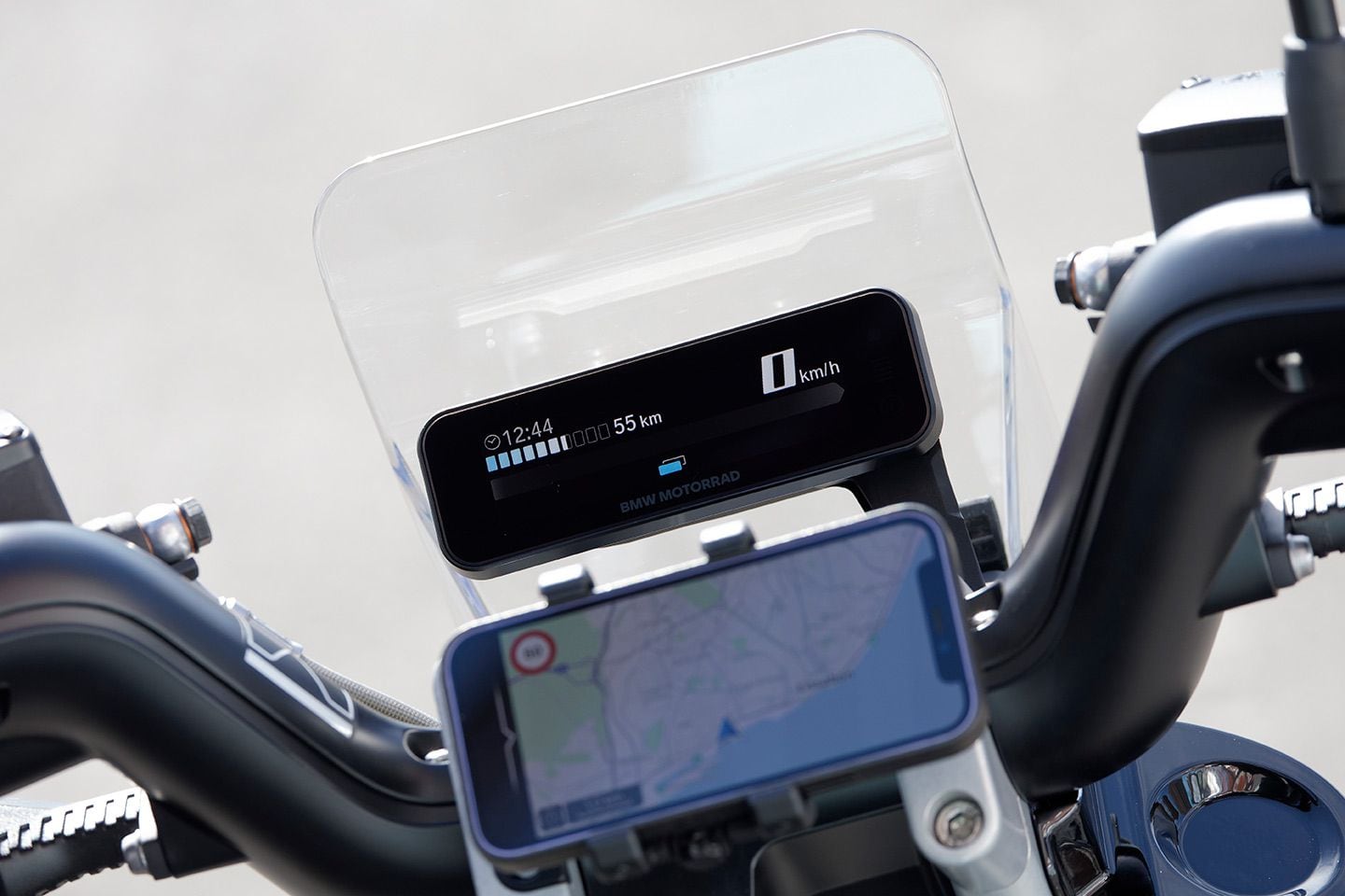 The small TFT display has basic info, but add the BMW Motorrad Connected app (standard on the Highline package, and you can navigate and get more machine info.