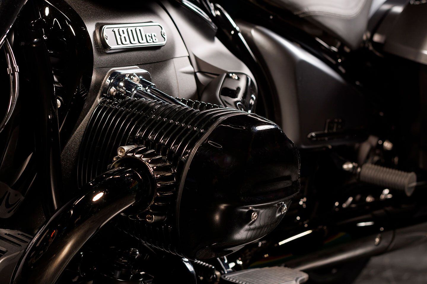 The blacked-out Big Boxer engine (though apparently not entirely blacked out here) is mechanically unchanged in the new Roctane.
