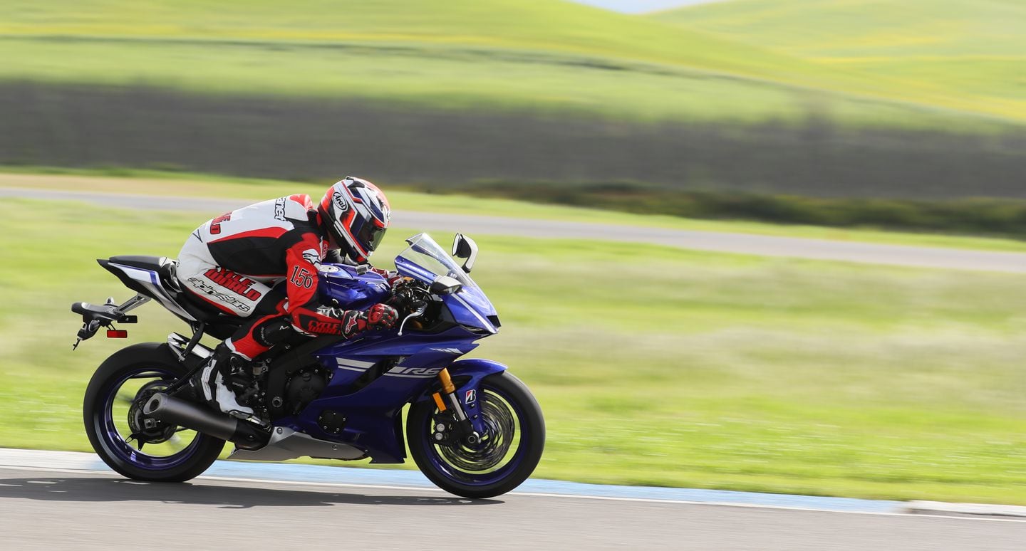 2017 Yamaha YZF-R6 Review