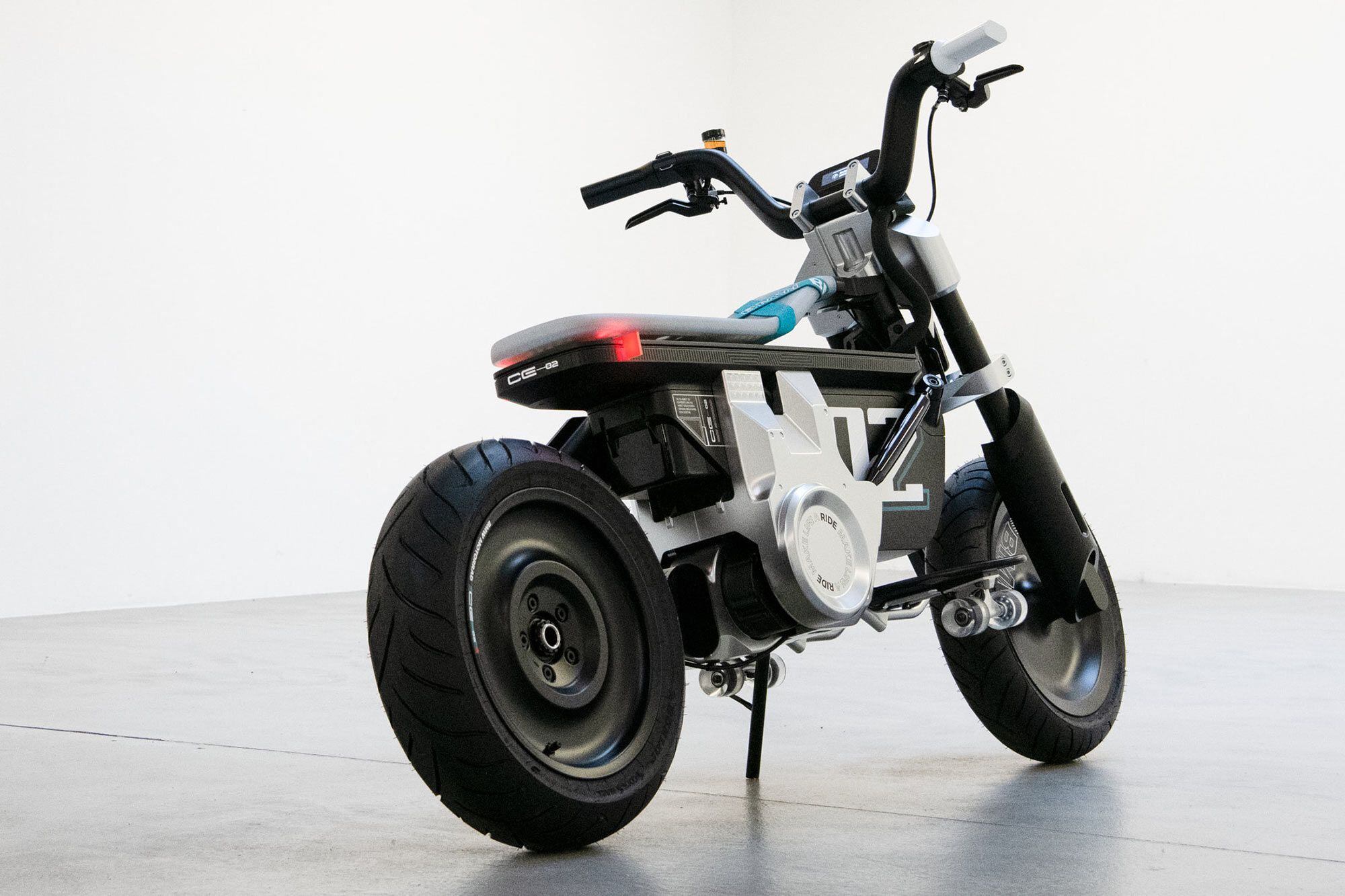 bmw motorrad ce 02