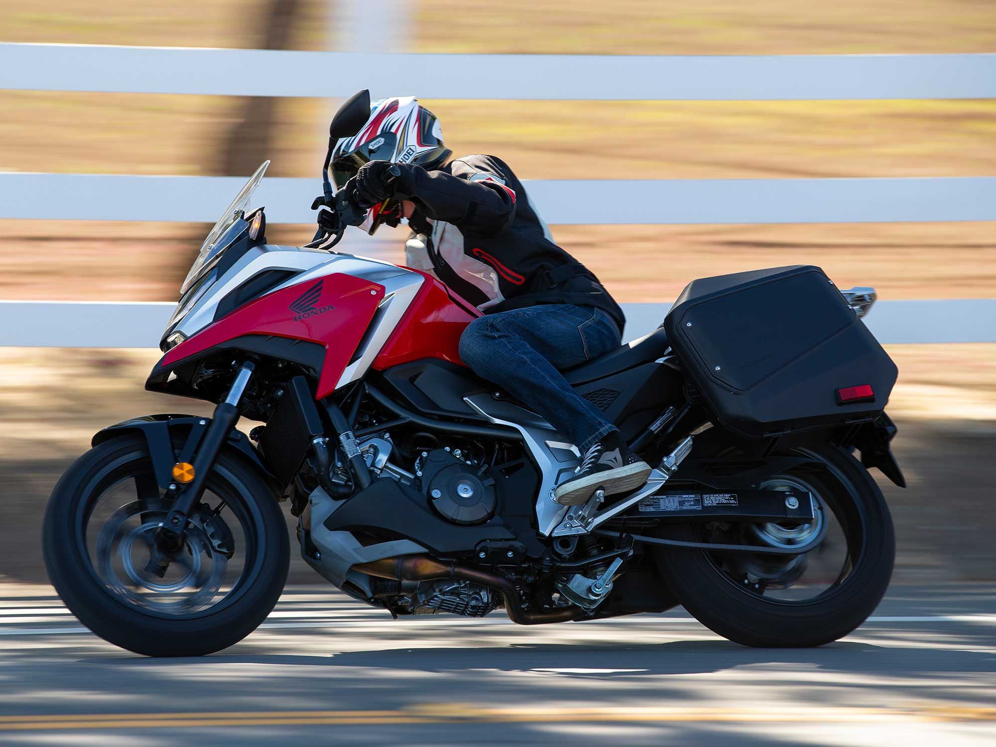 2022 Honda NC750X/DCT MOTORCYCLE REVIEWS Motorcycle Riders
