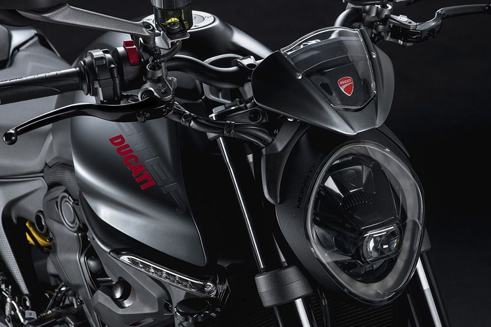 The Monster’s headlight: almost round. Styling changes may not be as immediately iconic as the original, but are more conventional than some of the competition.