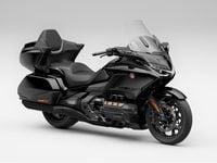 Top 5 touring bikes in india cheap