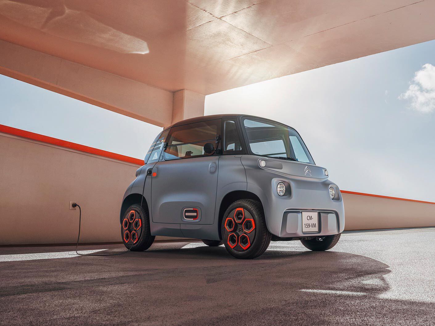 The new two-wheel powertrain is said to be directly related to that of the recently released Citroën Ami auto.