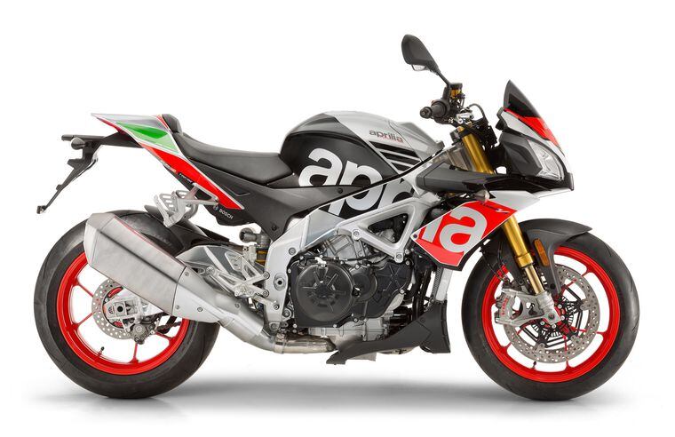 The 2017 Aprilia Tuono V4 1100 Rr And V4 1100 Factory Get Updated Electronics And More Cycle World