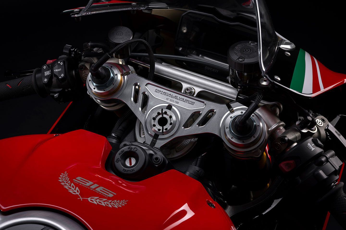 Each Panigale V4 SP2 30th Anniversario 916 is numbered, with production number engraved on the steering plate. The bike will also come with a certificate of authenticity and a dedicated motorcycle cover.
