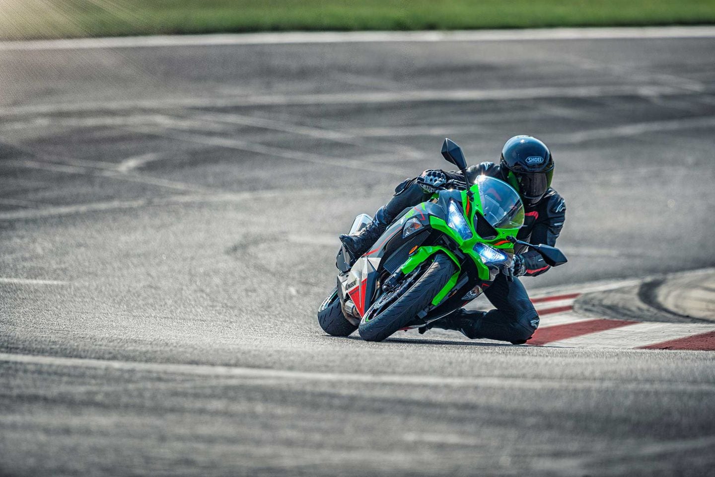 2021 Kawasaki Ninja ZX 6R Buyer s Guide Specs Photos Price Cycle World