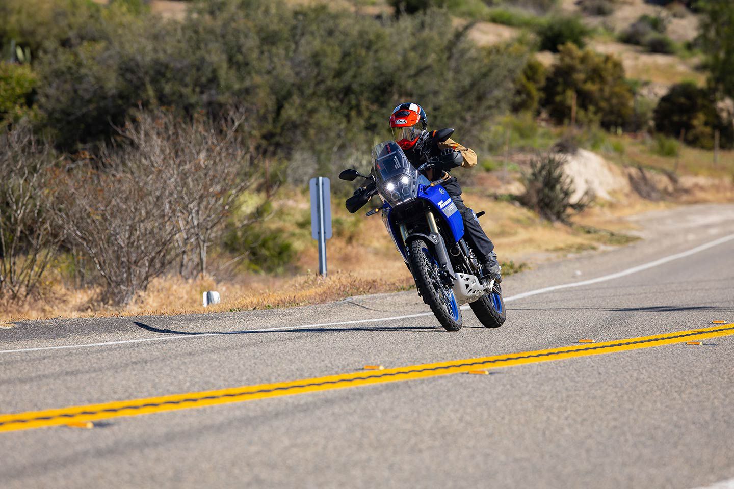 On stretches of pavement, the all-new Arai XD-5 generates little to no buffeting and drag.