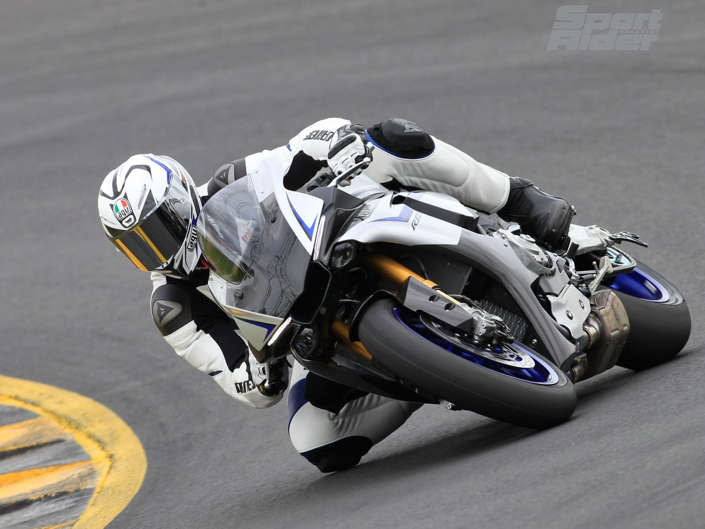 Yamaha r1m superbike hotsell