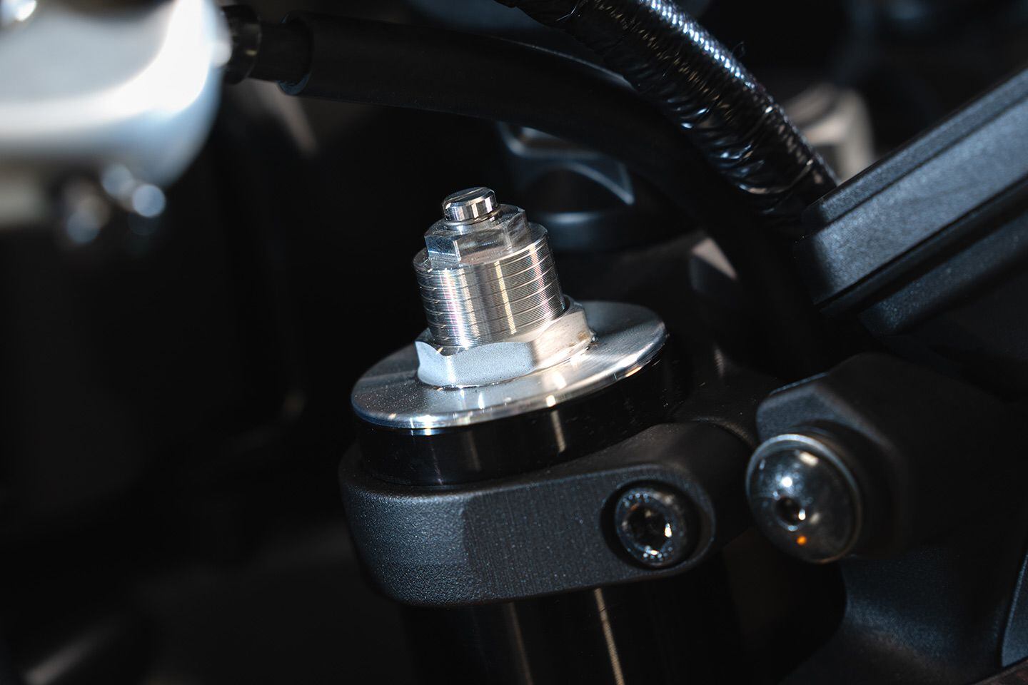 Yamaha may have pushed the suspension to stiffer limits, but the KYB 41mm front fork and rear shock are fully adjustable.