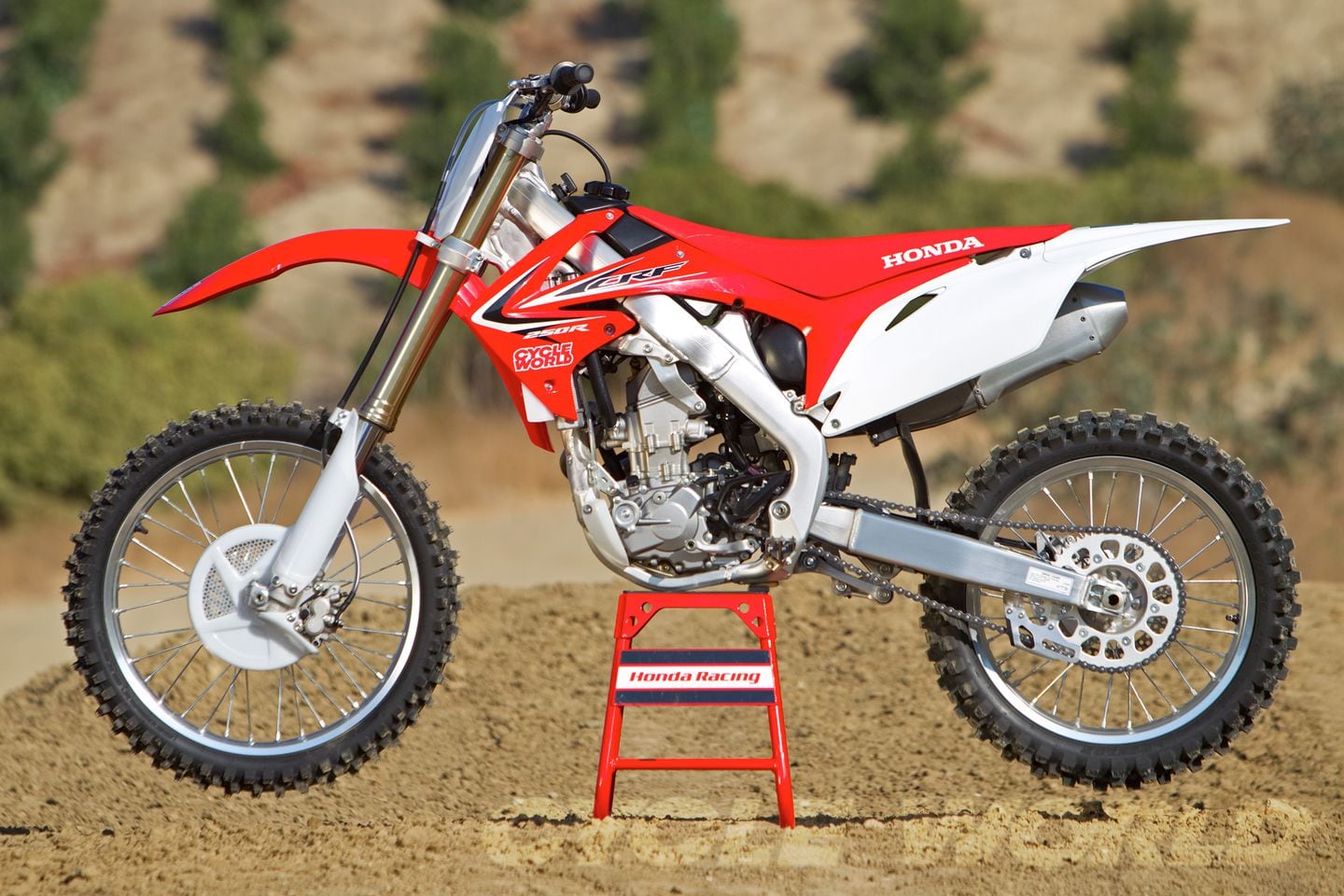 Купить honda 250. Honda CRF 250 4t. Honda 250 кросс. Хонда кросс 250 2т. Crf250r 2022.