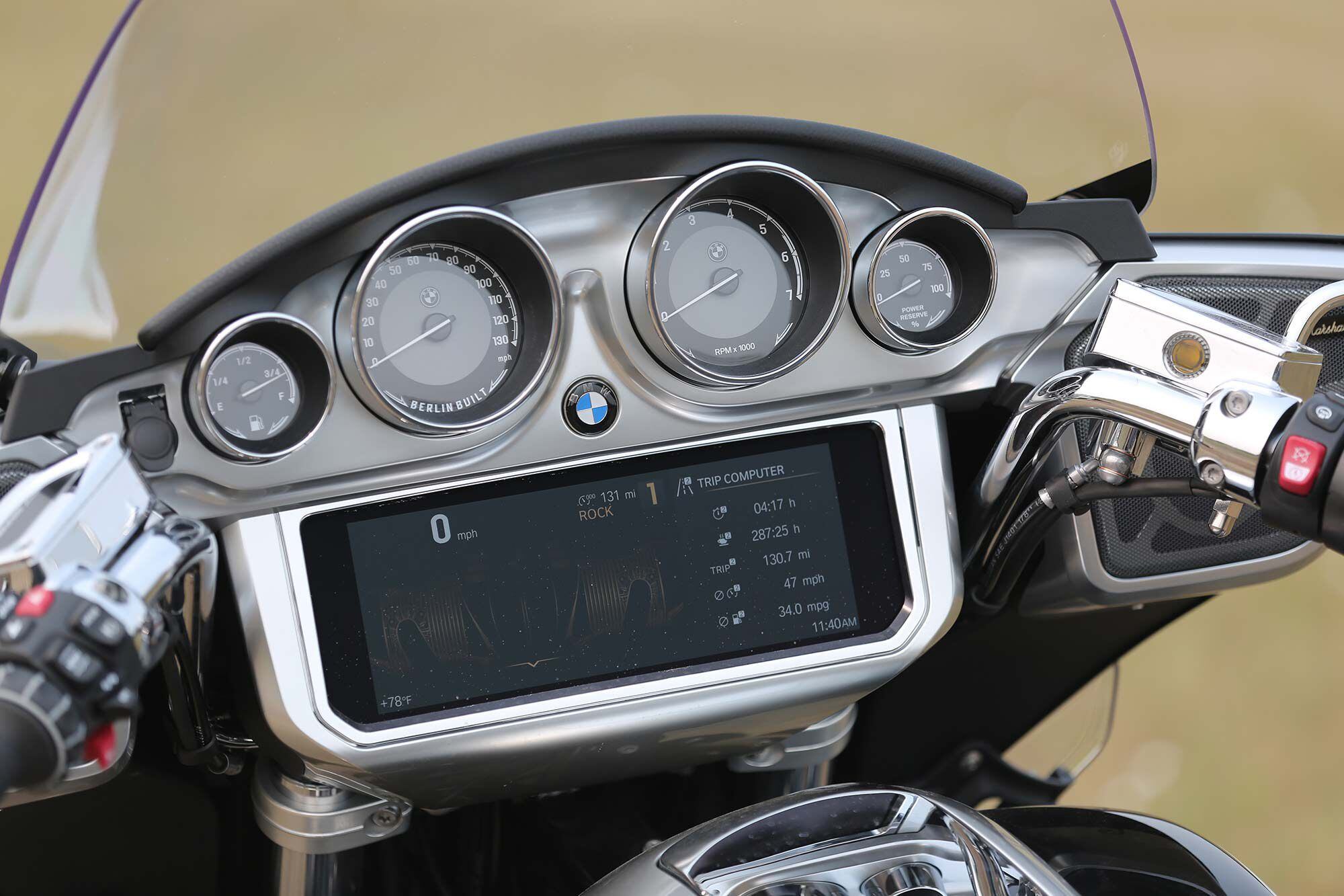 Menus displayed on the large screen are navigated through controls at the rider’s left hand.