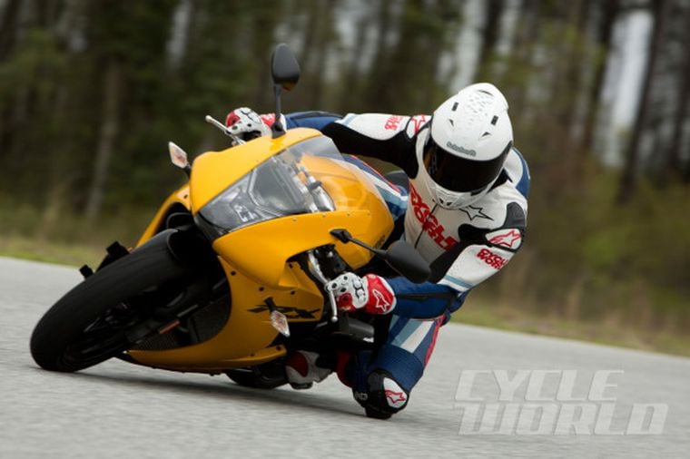 14 Ebr 1190rx First Ride Review Photos Specs Erik Buell Racing Cycle World