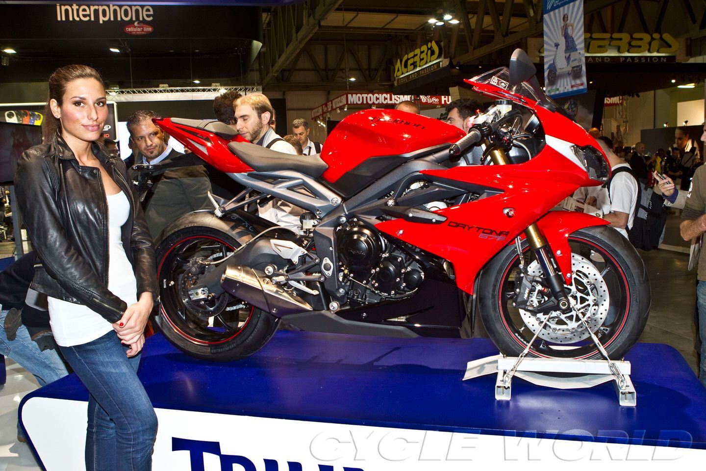 13 Triumph Daytona 675 Daytona 675r First Look Review Cycle World
