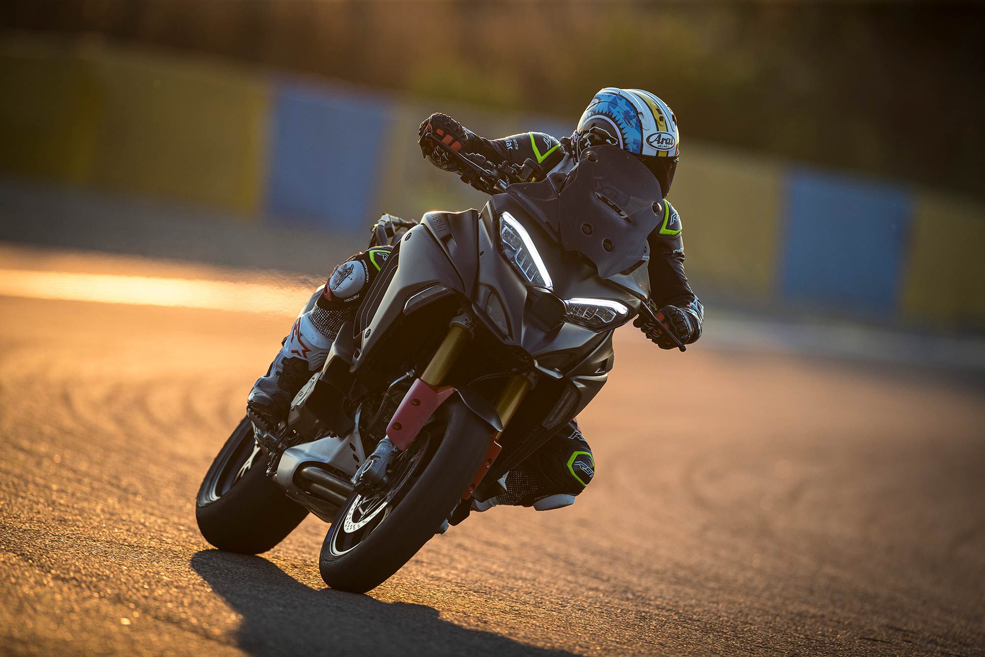 On asphalt the Pike Peak is on a different level than the Multistrada V4S.