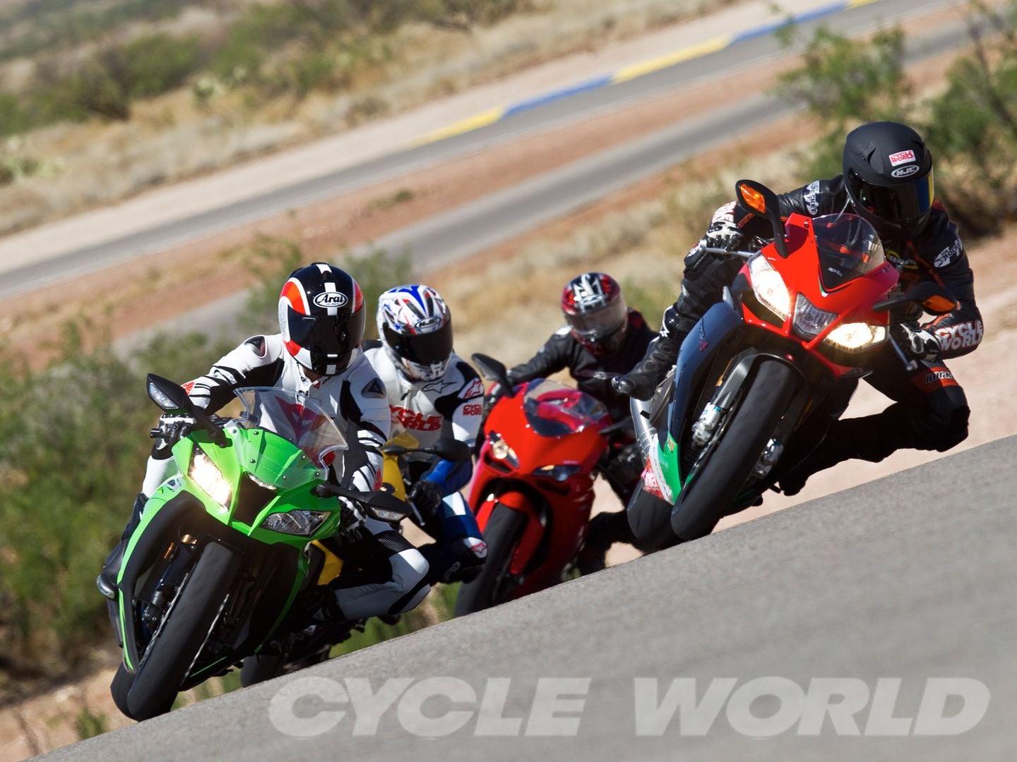 Aprilia RSV4 Factory APRC SE- BMW S1000RR- Ducati 1198- Kawasaki