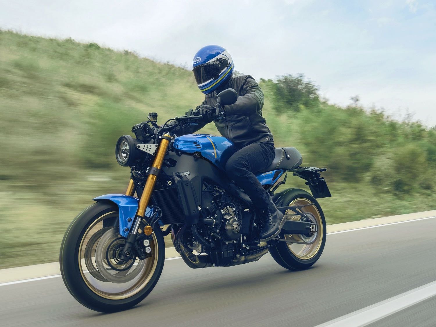 Trademarks for the R9 name have already been filed around the world, and with the CP3 engine and Deltabox frame in use on the XSR900 (shown), a faired R9 seems like a given.