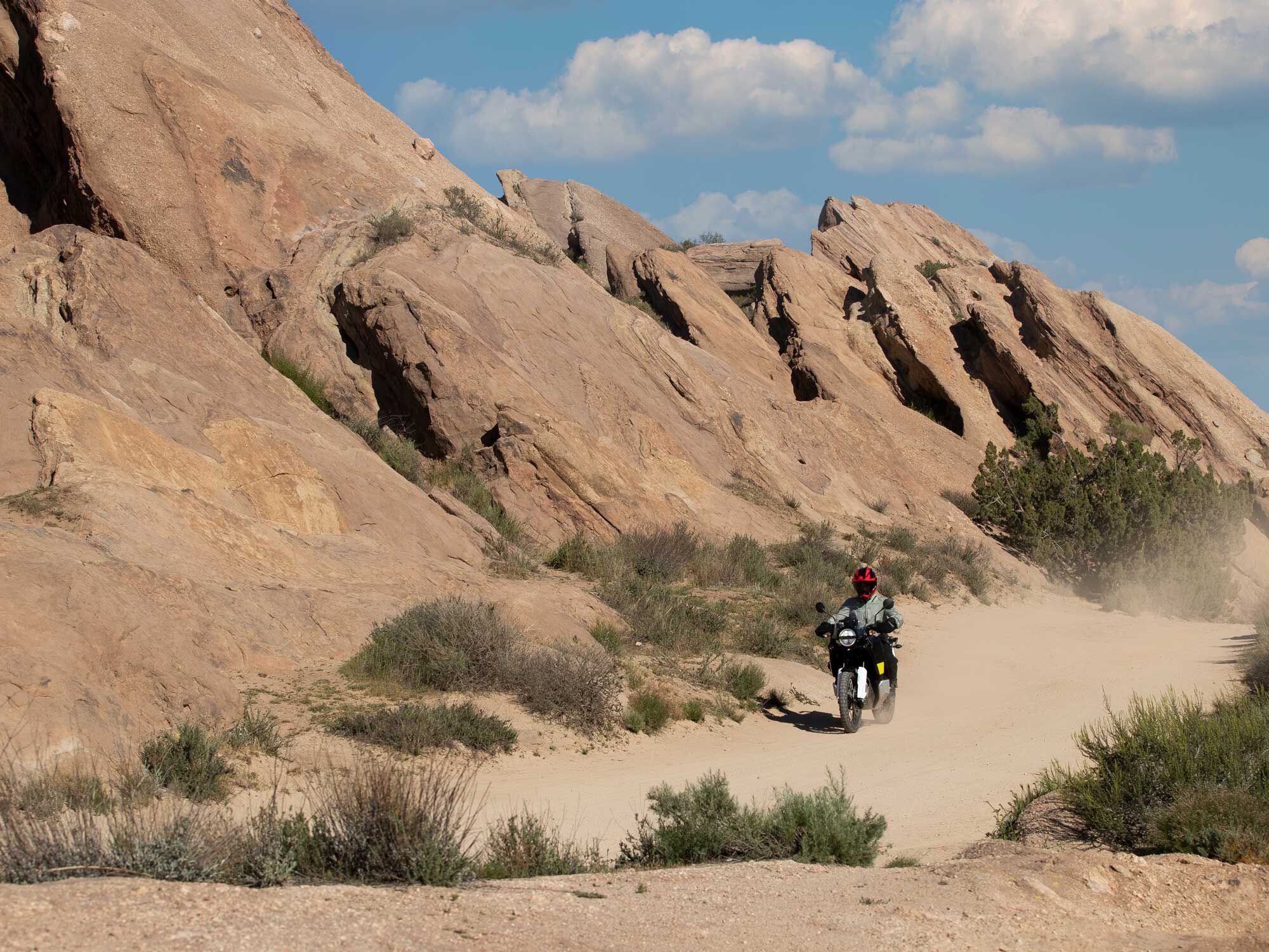 The Norden’s width presents itself when standing in off-road situations.