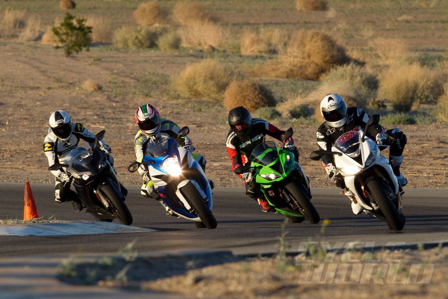 2013 Sportbike Comparison Test- Middleweight Sportbikes- Review