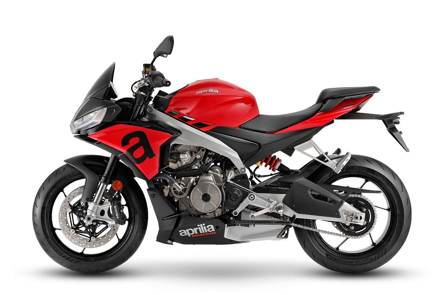 The Tuono’s 659cc parallel twin, shared with the RS 660 and Tuareg, brings the thunder.