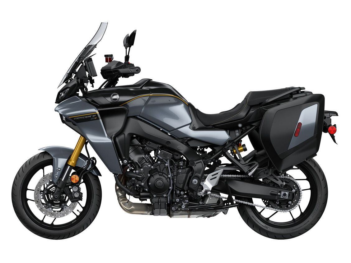 KYB’s semi-active electronically controlled suspension has been updated to the latest version on the new Tracer 9 GT+, though it still uses IMU data to adjust damping.