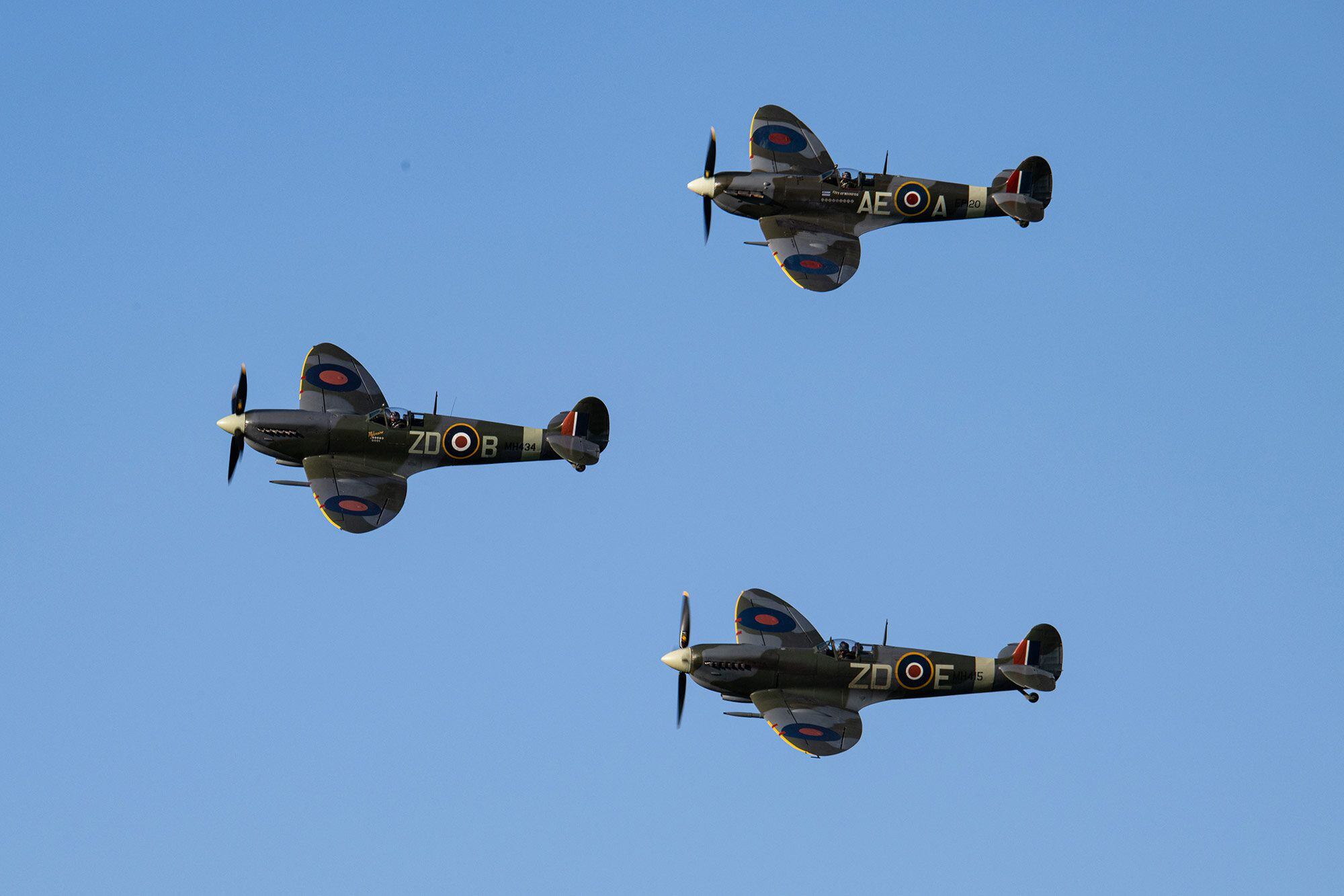 Glorious icing on the internal combustion cake at the Goodwood Revival? Thirty-six cylinders’ worth of Spitfire flying in formation over the racecourse and landing at the on-site Goodwood Aerodrome.