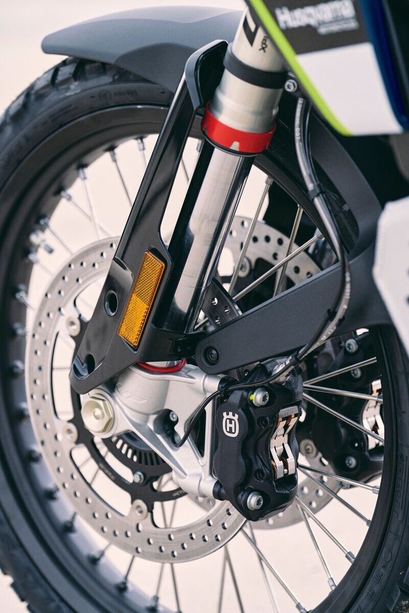 WP’s 48mm Xplor fork is plush when you want it to be, and yet has really good bottoming resistance.