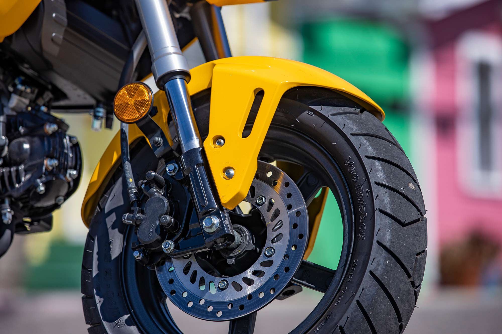 Suspension and braking components on the Grom remained unchanged, keeping the MSRP the same as last year and leaving room for the aftermarket.
