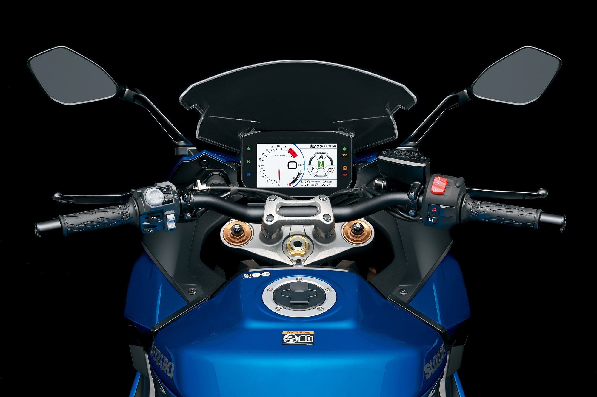 A brand-new TFT display is the focus of the cockpit, and can support smartphone connectivity. New cast aluminum handlebar is rubber mounted to dampen vibes.