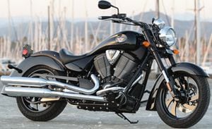 2008 Victory Kingpin 8-Ball First Ride Review- Victory Kingpin