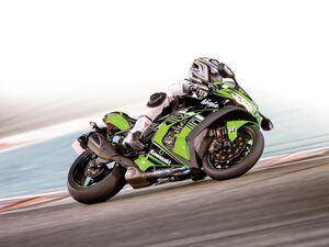 Bridgestone S21 Tires, Motorcycle Racing Tires | Cycle World