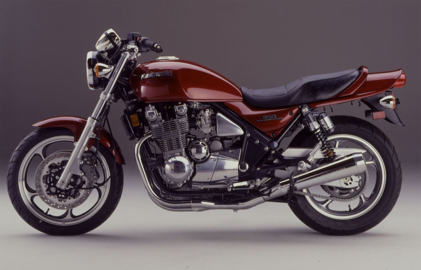 カワサキゼファー1100 カワサキ ゼファー1100 1997年式 ZRT10Aの諸元・スペック情報