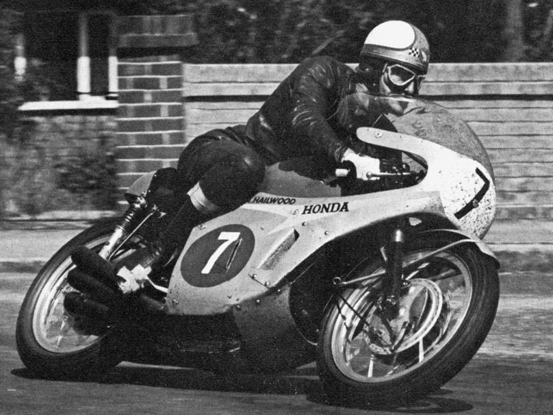 Mike Hailwood on the 250 Honda six-cylinder at the 1967 Isle of Man.