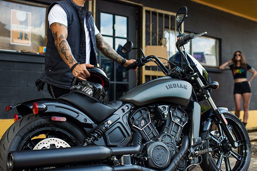 The Indian Scout Rogue Sixty looks almost identical to the Scout Rogue, just without the name “Scout” on the gas tank.